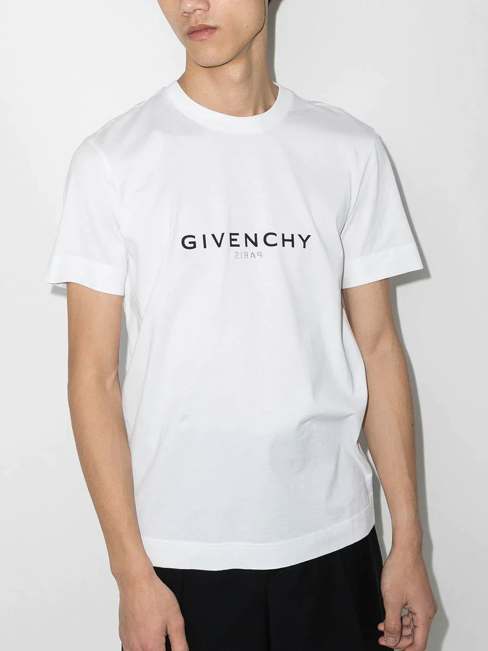 Givenchy – Oversize-T-Shirt mit Reverse-Paris-Logoprint in Weiß