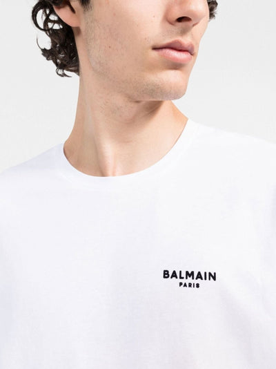 Balmain – Weißes T-Shirt mit kleinem Logo-Flockdruck