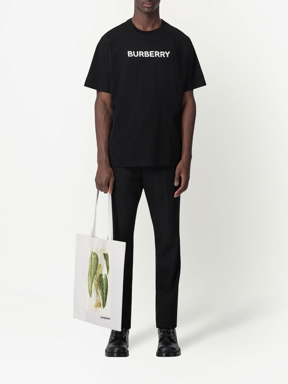 Burberry – Harriston – Schwarzes T-Shirt mit Logo-Aufdruck