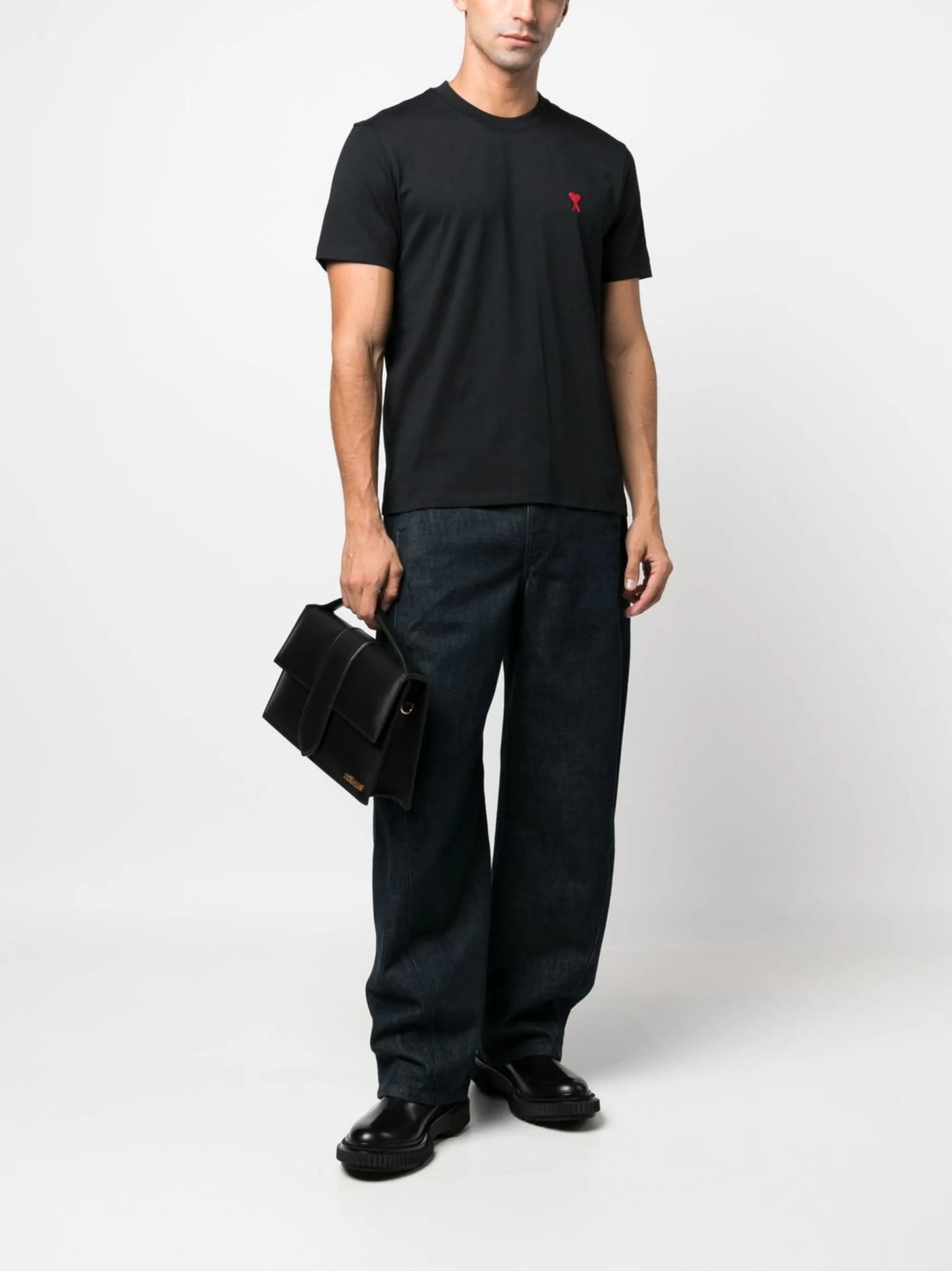 Ami Paris – T-Shirt „Ami De Coeur“ in Rot mit aufgesticktem Logo in Schwarz