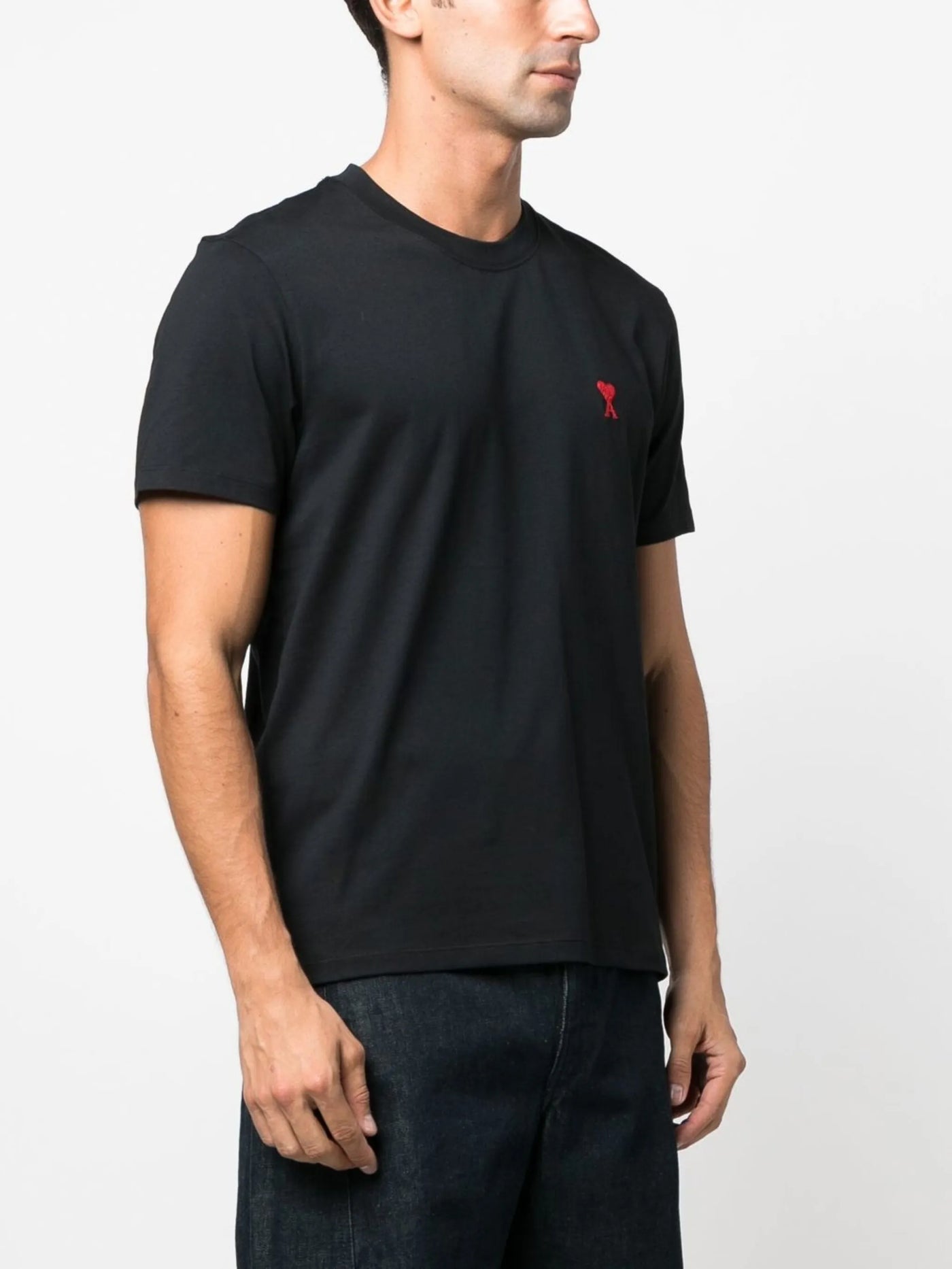 Ami Paris – T-Shirt „Ami De Coeur“ in Rot mit aufgesticktem Logo in Schwarz