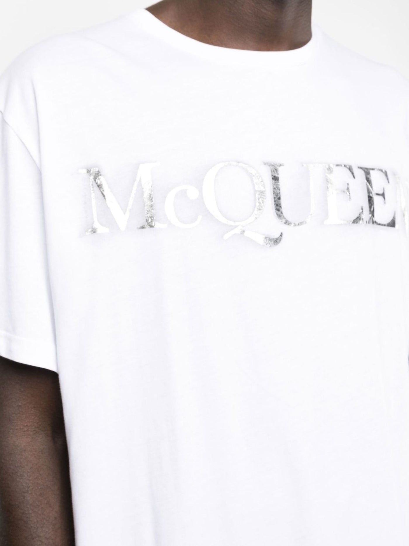 Alexander McQueen – Weißes T-Shirt mit Spray Crush-Logoprint