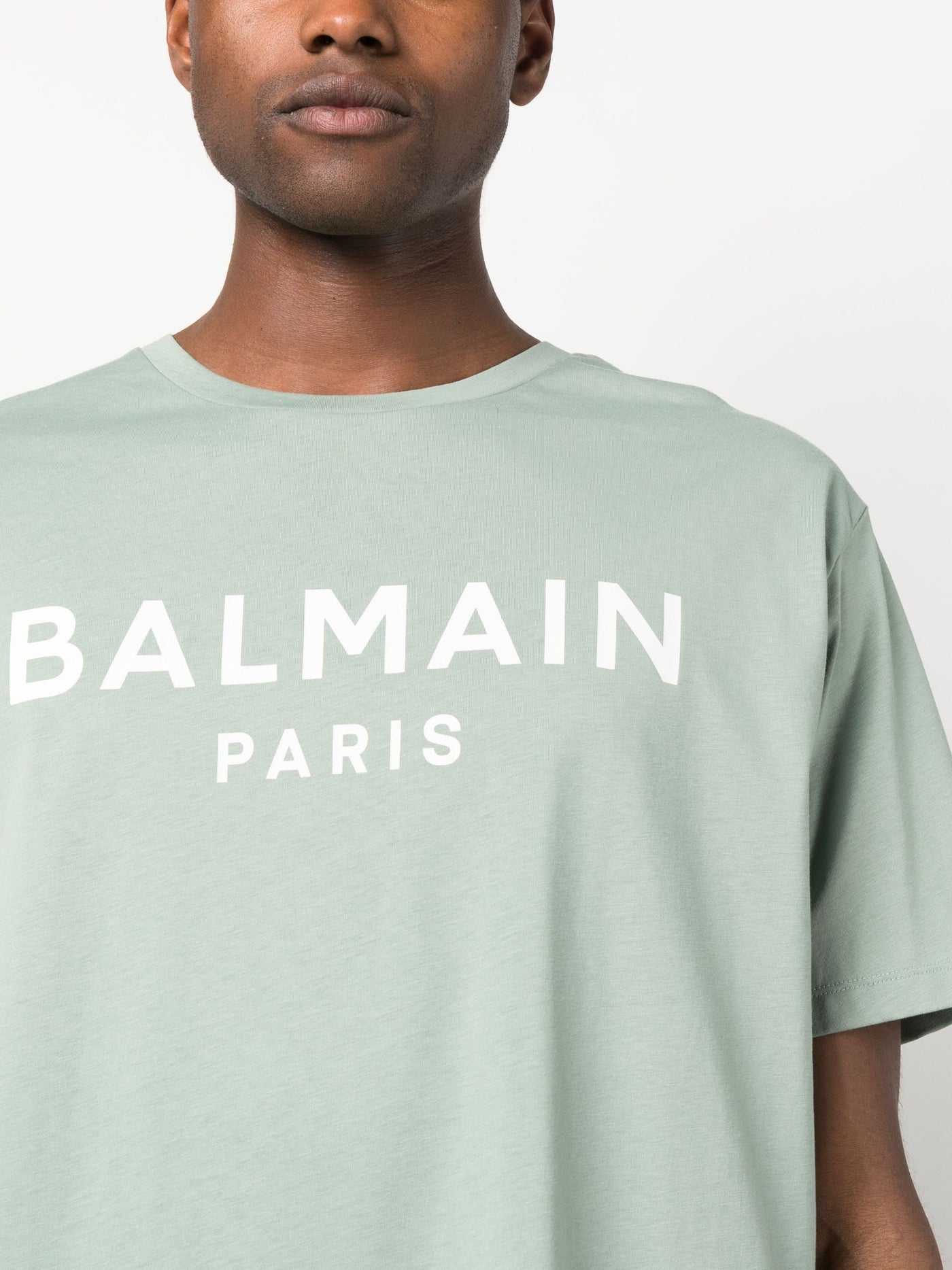 Balmain Paris – T-Shirt mit Logo-Print in Aquagrün