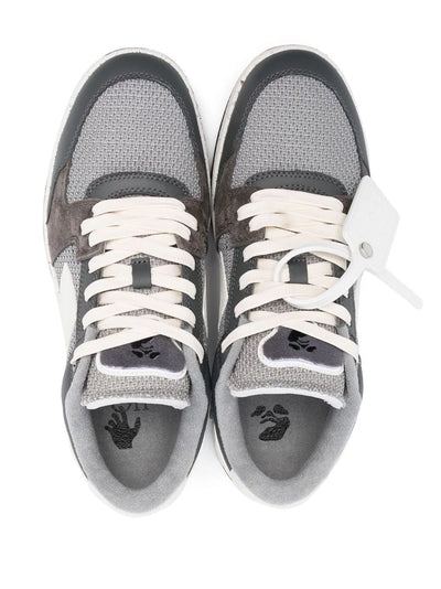 Off-White – Out of Office – Niedrige, schmale Sneaker aus Leder und Mesh in Grau
