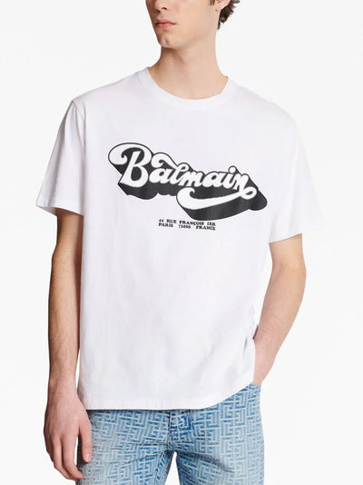 Balmain – Weißes T-Shirt mit Logo-Print im Stil der 70er 