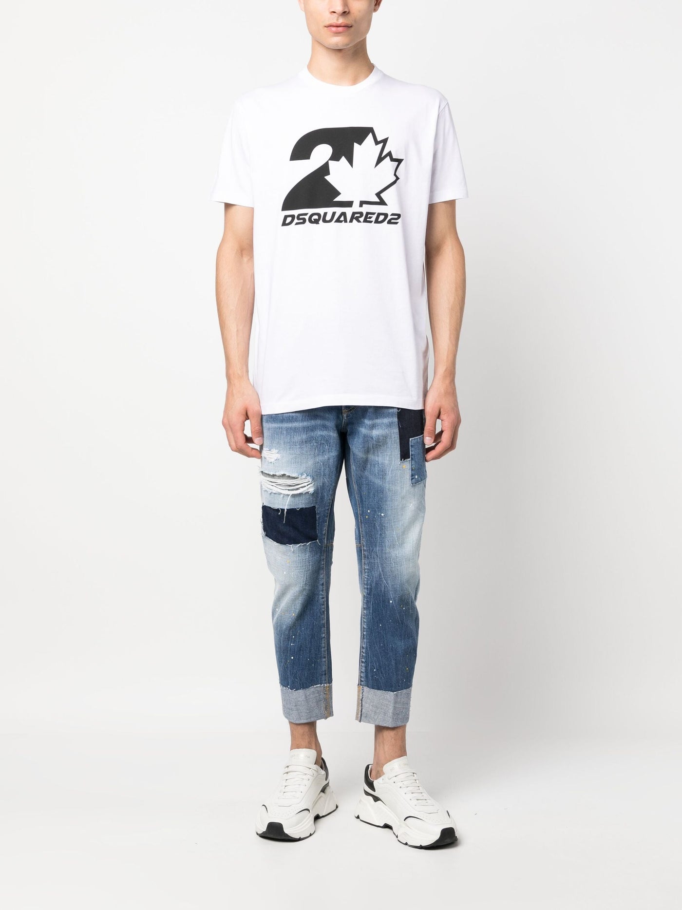 Dsquared2 – Weißes T-Shirt mit auffälligem Ahornblatt-Logodruck