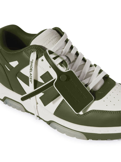 Off-White – Out of Office – Niedrige Sneaker in Dunkelgrün/Weiß