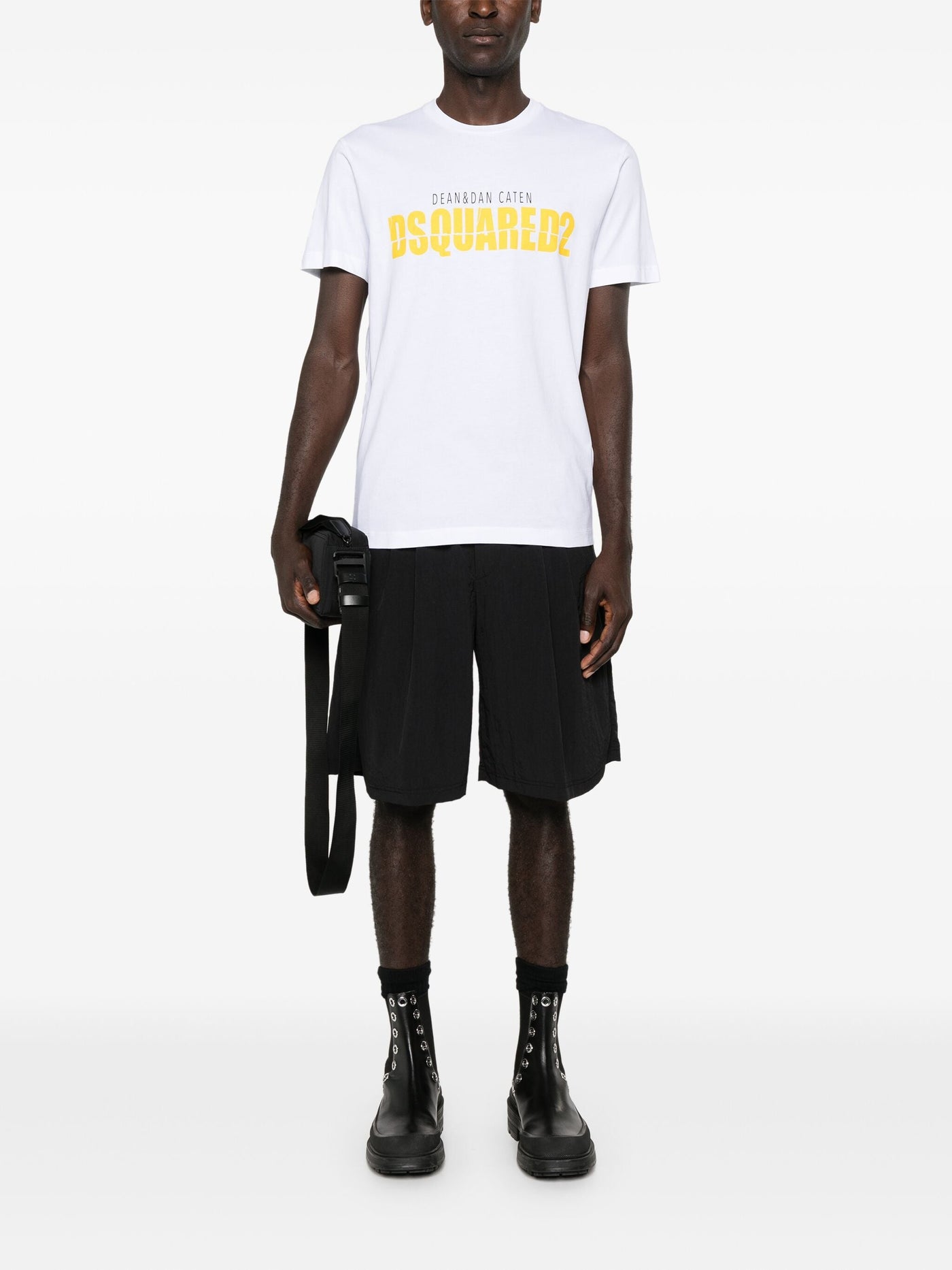 Dsquared2 – Gelbes T-Shirt mit geteiltem Logo-Print in Weiß 