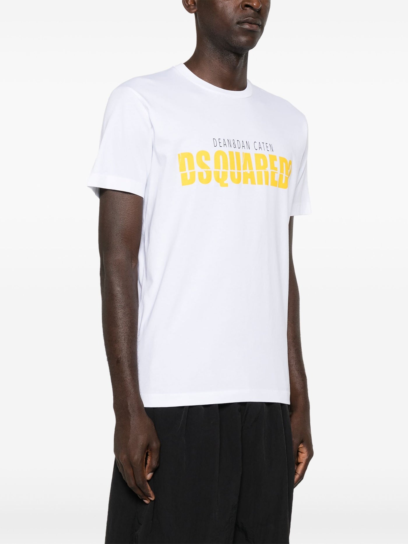 Dsquared2 – Gelbes T-Shirt mit geteiltem Logo-Print in Weiß 
