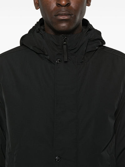 Stone Island – Mantel aus Mikrotwill mit Primaloft-Isolierung in Schwarz