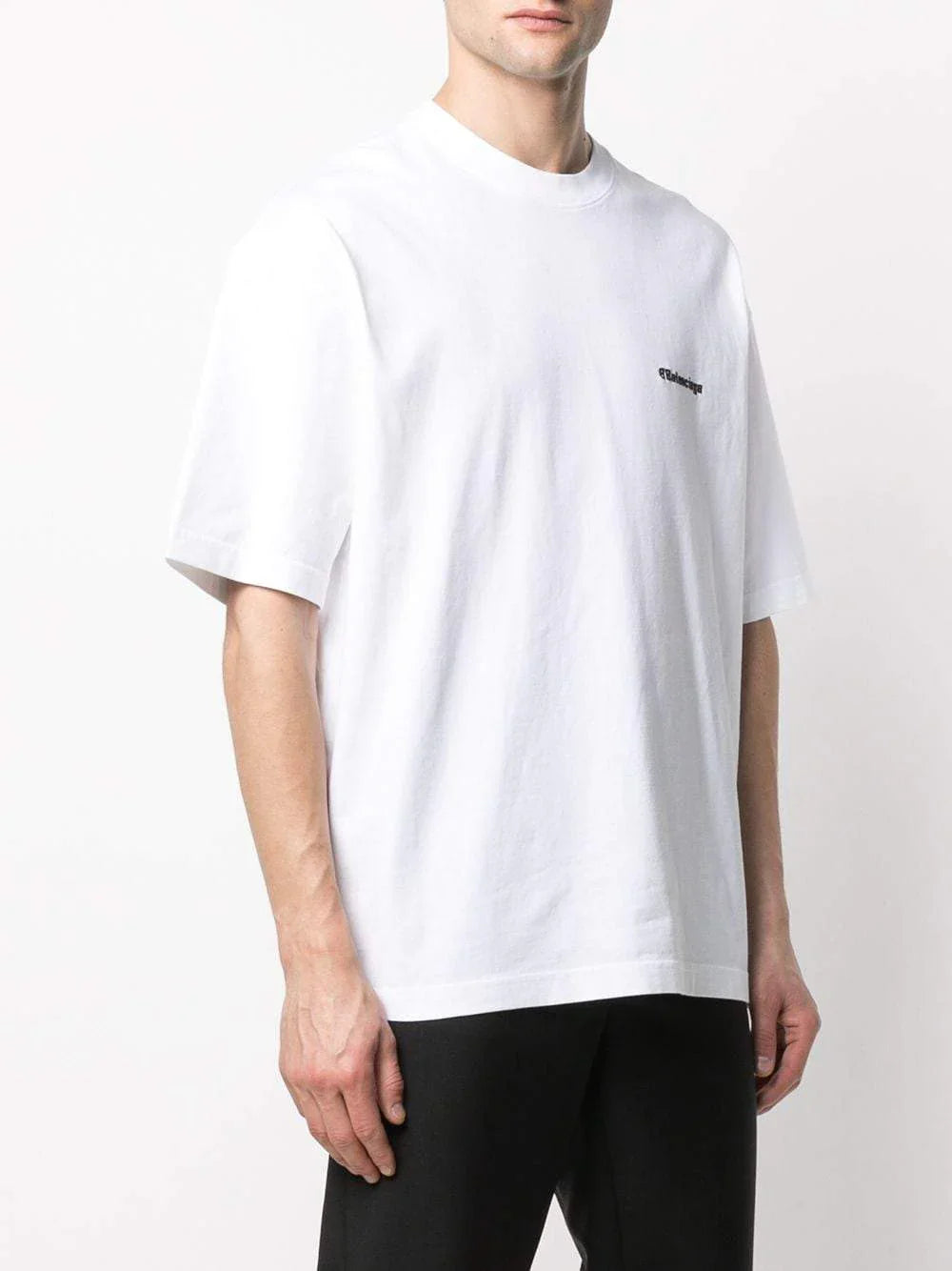 Balenciaga – Oversize-T-Shirt mit BB-Logo-Stickerei in Weiß