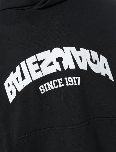 Balenciaga – Runder Hoodie mit Rückenklappe und Übergröße in Schwarz