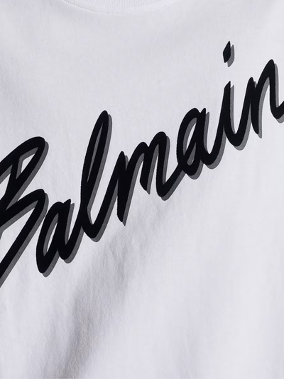 Balmain – T-Shirt mit beflocktem Balmain-Buchstabenlogo in Weiß