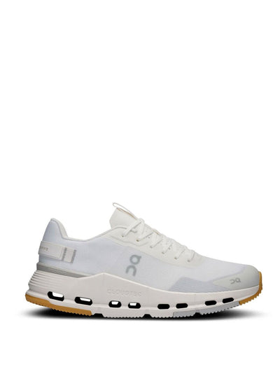 On Running – Cloudnova Form 2 – Sneaker in Weiß-Elfenbein