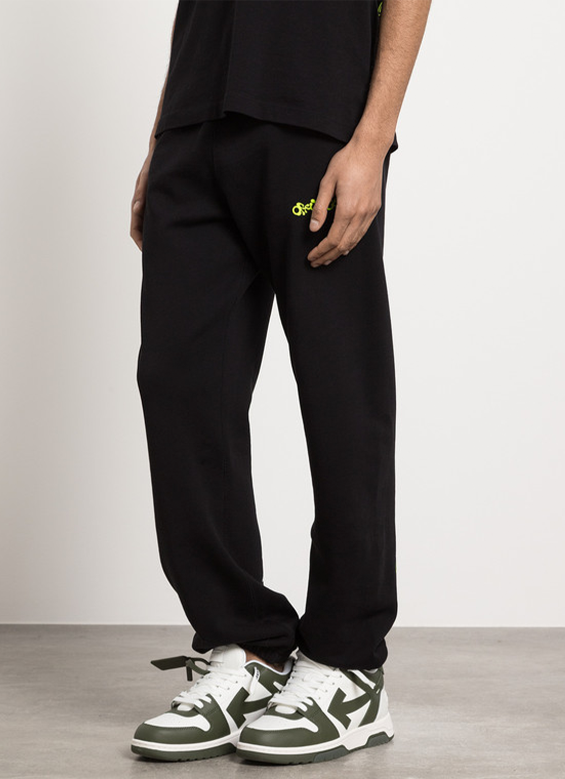 Off-White – Schwarze Jogginghose mit Gegenpfeil-Print