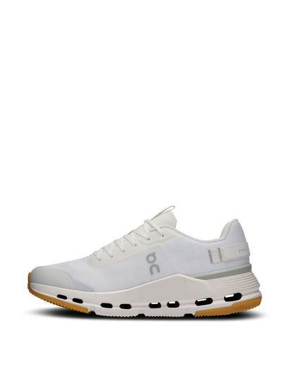 On Running – Cloudnova Form 2 – Sneaker in Weiß-Elfenbein