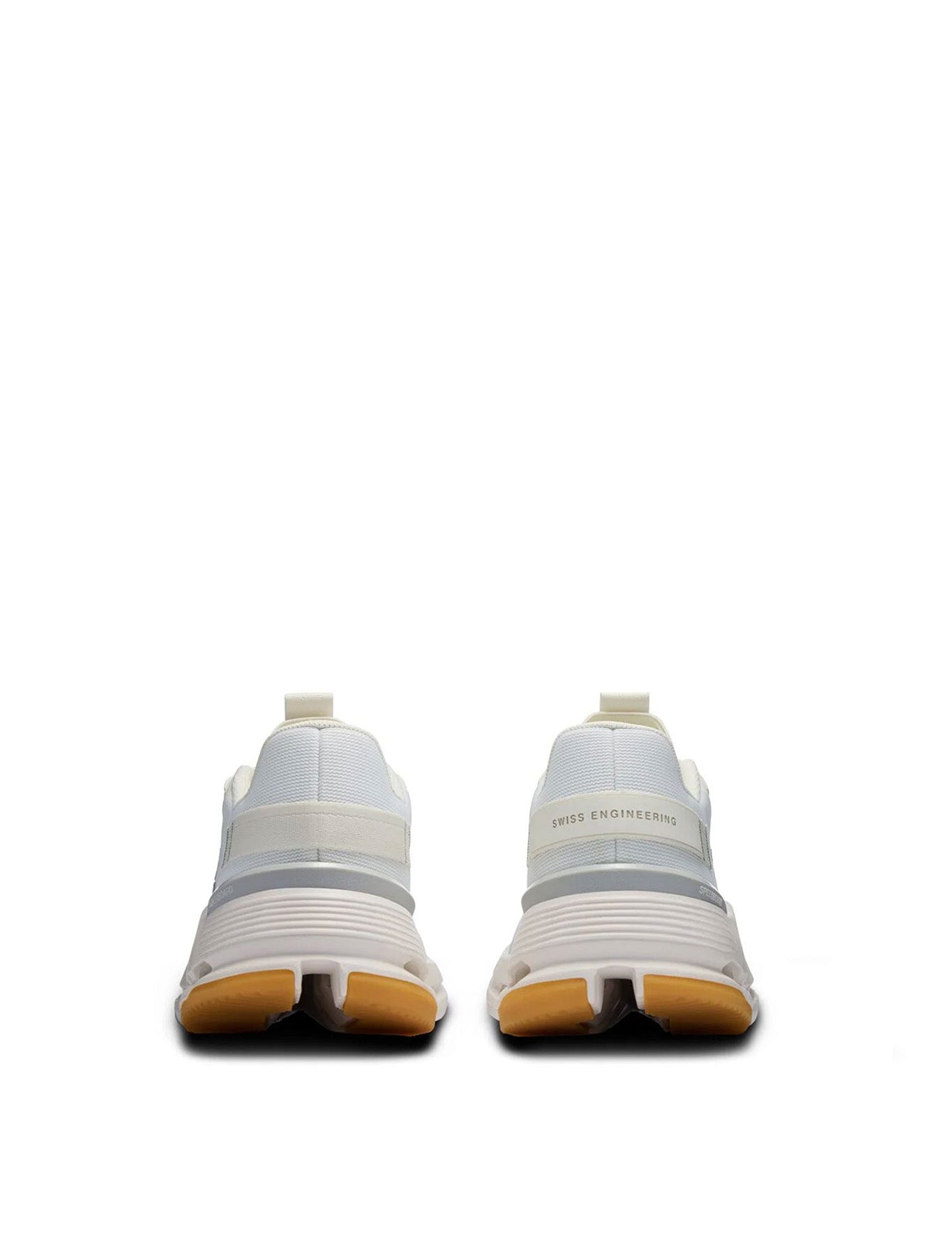 On Running – Cloudnova Form 2 – Sneaker in Weiß-Elfenbein