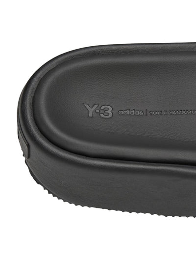adidas Y-3 – Plateau-Slides in Schwarz