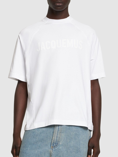 Jacquemus – Oversize-T-Shirt mit „Le Typo“-Logodruck in Weiß