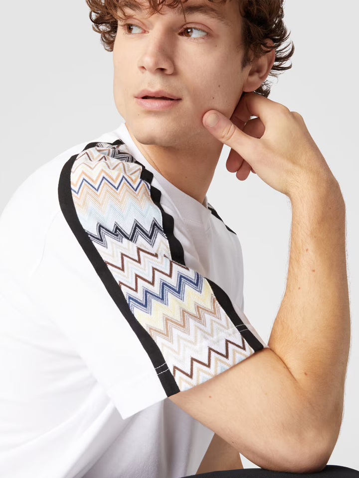 Missoni – T-Shirt mit Zickzack-Ärmeln in Weiß