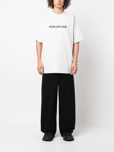 Balenciaga – Weißes T-Shirt mit umgekehrtem Logo-Print