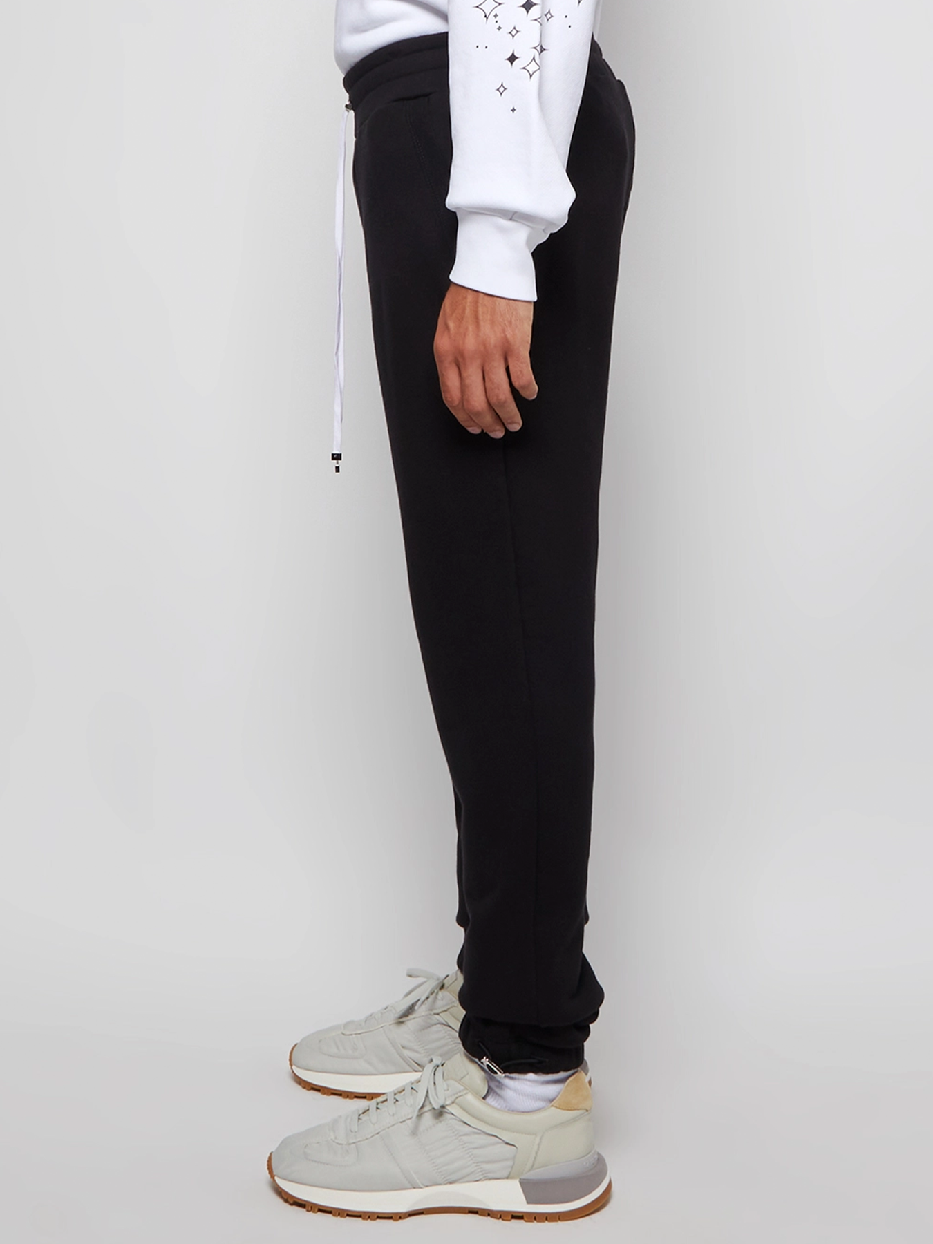 Amiri – Jogginghose mit Paisley-Logo-Applikation in Schwarz